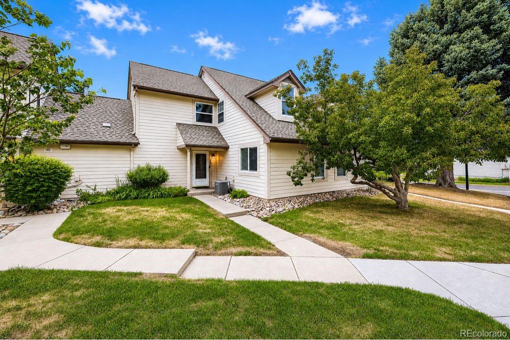 2181 S Victor Street E, Aurora, CO 80014