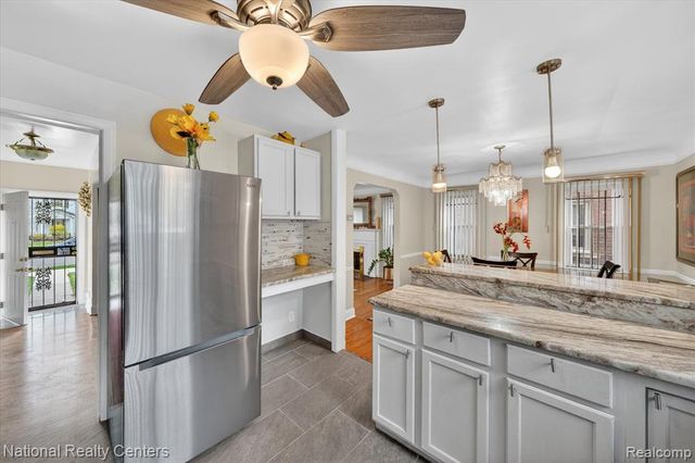 3956 Harvard Road, Detroit, MI 48224