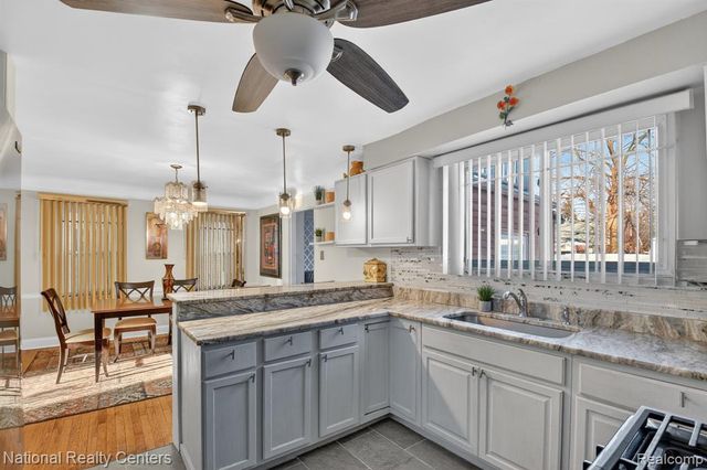 3956 Harvard Road, Detroit, MI 48224