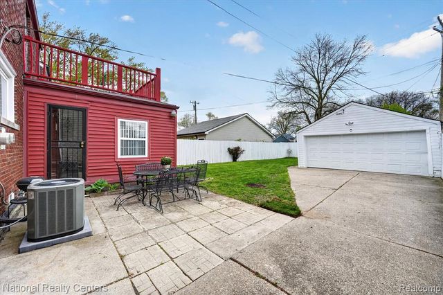 3956 Harvard Road, Detroit, MI 48224