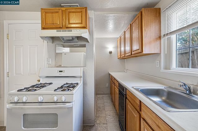 134 Chase St, Vallejo, CA 94590