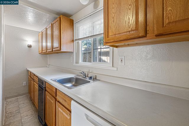 134 Chase St, Vallejo, CA 94590