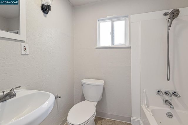 134 Chase St, Vallejo, CA 94590
