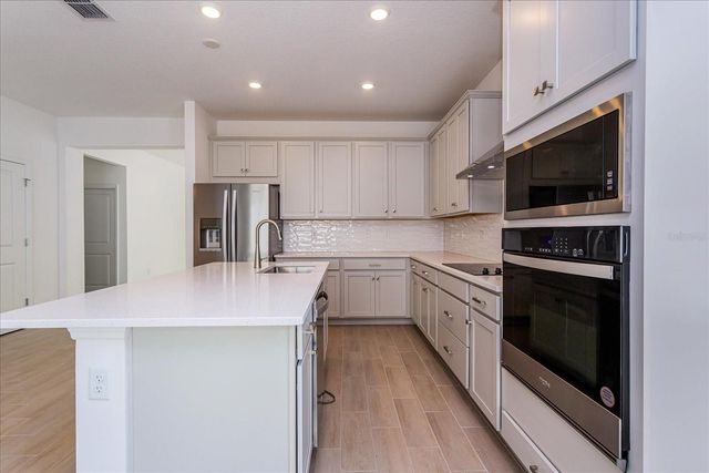 776 SUNSHOWER DRIVE, Lady Lake, FL 32159