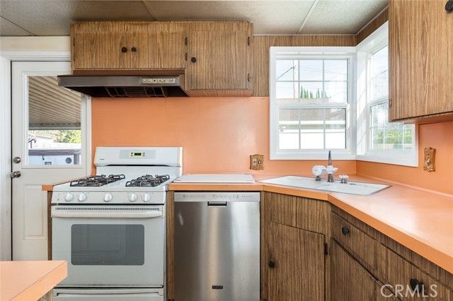 2032 Graydon, Monrovia, CA 91016