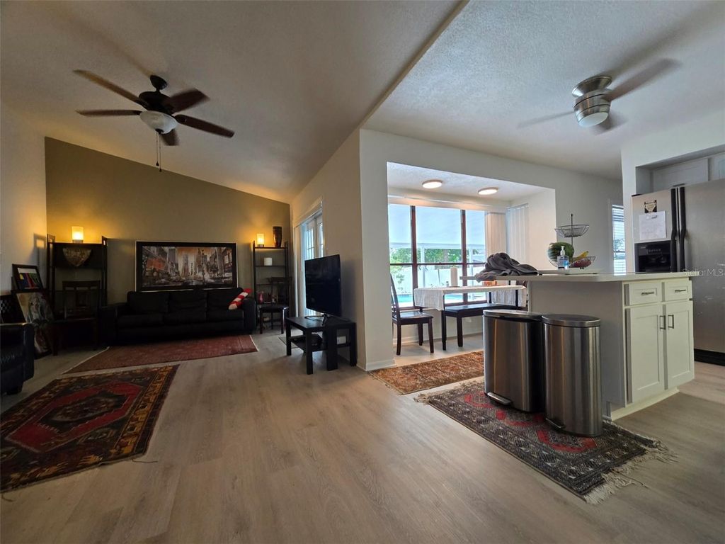 Image 14 of property listing at 8629 GRANADA BOULEVARD, Orlando, FL 32836