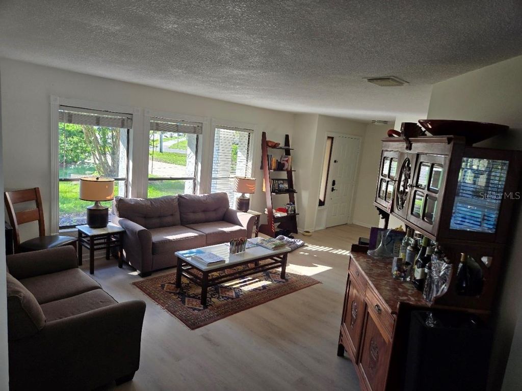 Image 5 of property listing at 8629 GRANADA BOULEVARD, Orlando, FL 32836