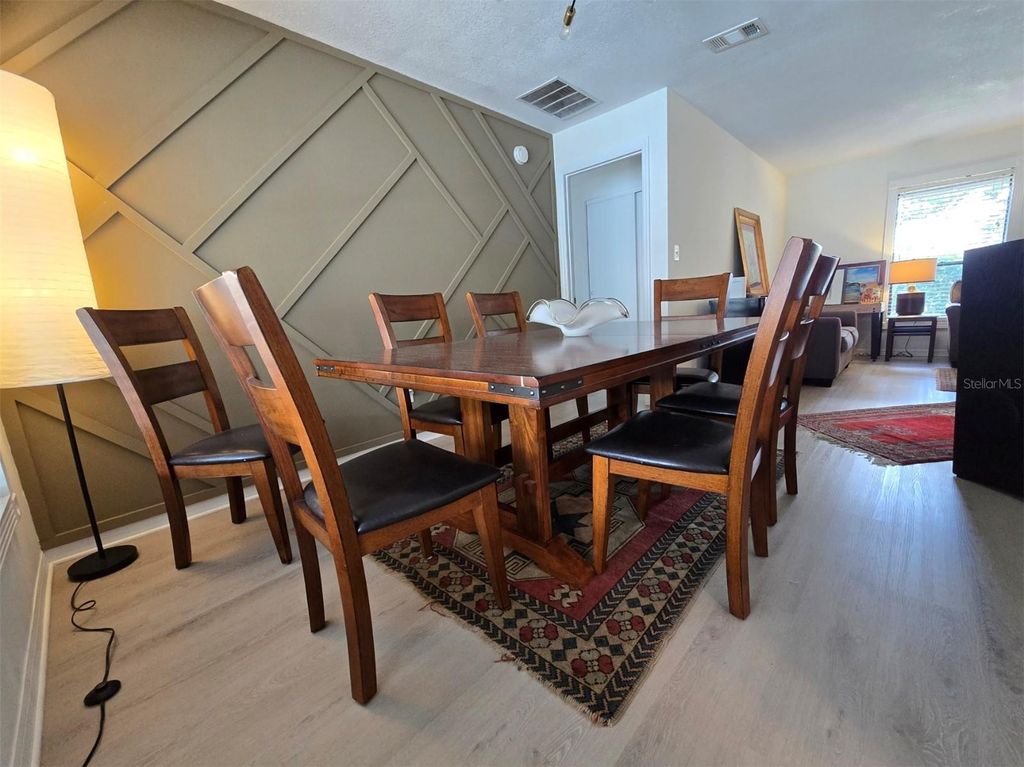 Image 8 of property listing at 8629 GRANADA BOULEVARD, Orlando, FL 32836