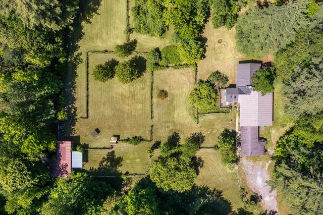 1111 Old Depot Road, Shaftsbury, VT 05262