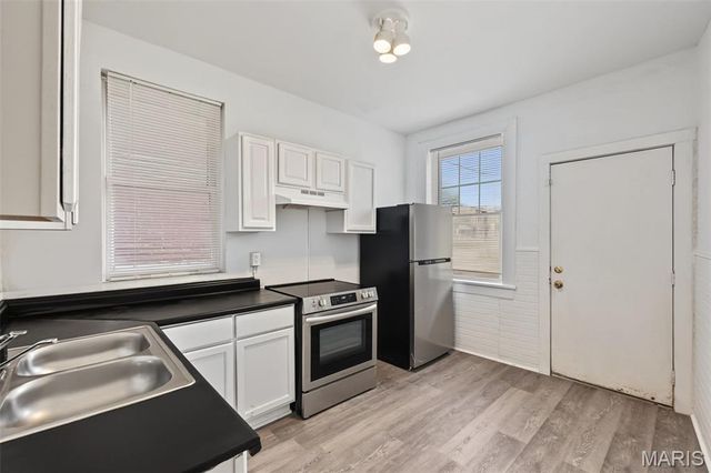 2703 N Spring Avenue, St Louis, MO 63113