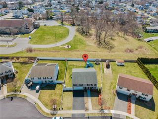 71 Fairview Avenue, East Providence, RI 02914