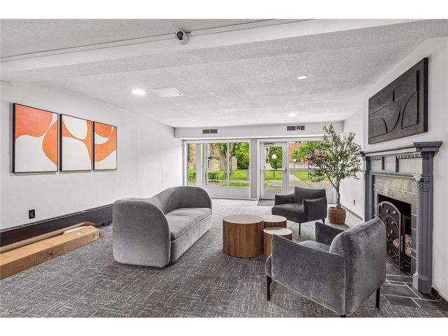450 Ford Road 303, Saint Louis Park, MN 55426
