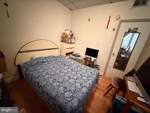 1500 S 6TH ST, Philadelphia, PA 19147