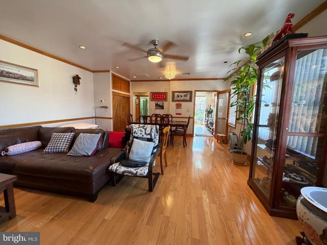 1500 S 6TH ST, Philadelphia, PA 19147