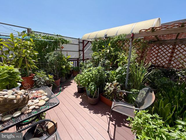 1500 S 6TH ST, Philadelphia, PA 19147