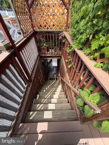 1500 S 6TH ST, Philadelphia, PA 19147