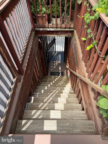 1500 S 6TH ST, Philadelphia, PA 19147