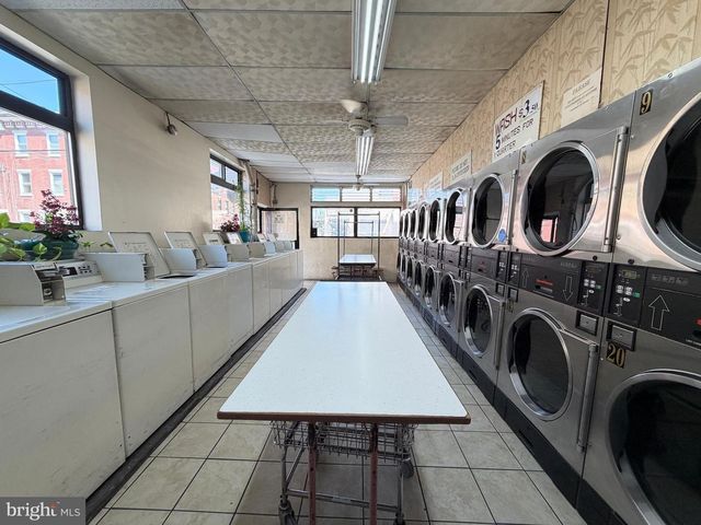1500 S 6TH ST, Philadelphia, PA 19147