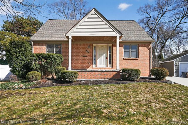 4414 Robinwood Avenue, Royal Oak Charter Township, MI 48073