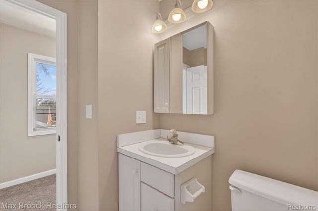 4414 Robinwood Avenue, Royal Oak Charter Township, MI 48073