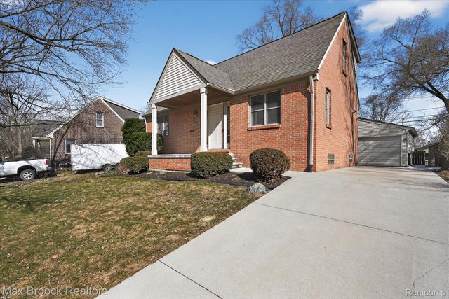 4414 Robinwood Avenue, Royal Oak Charter Township, MI 48073