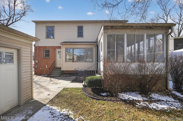 4414 Robinwood Avenue, Royal Oak Charter Township, MI 48073