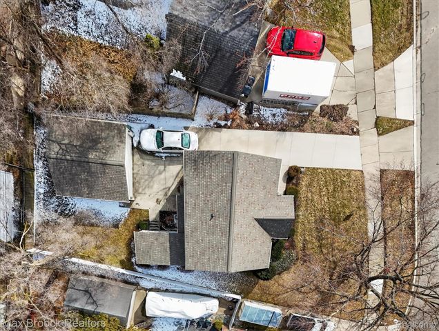 4414 Robinwood Avenue, Royal Oak Charter Township, MI 48073