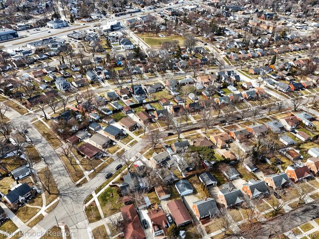 4414 Robinwood Avenue, Royal Oak Charter Township, MI 48073