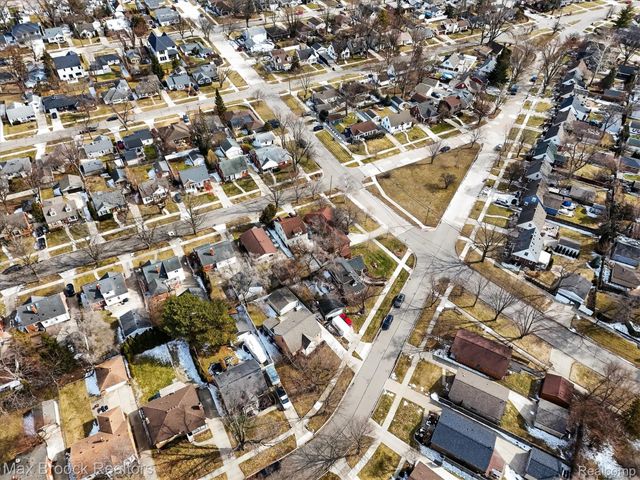 4414 Robinwood Avenue, Royal Oak Charter Township, MI 48073