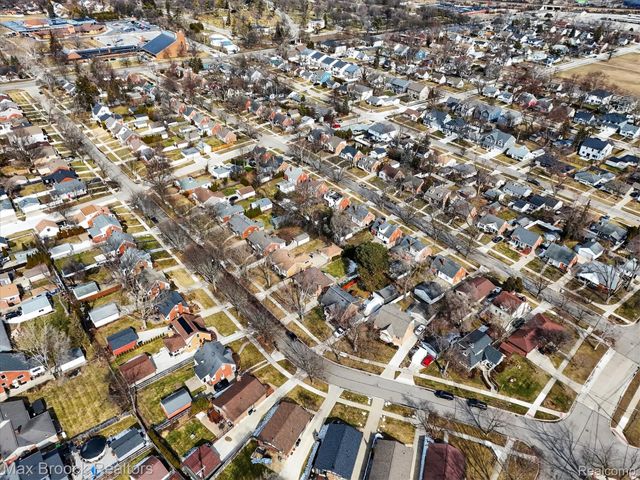 4414 Robinwood Avenue, Royal Oak Charter Township, MI 48073