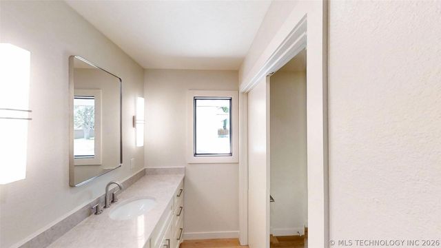 2200 Cloverleaf Place, Ardmore, OK 73401