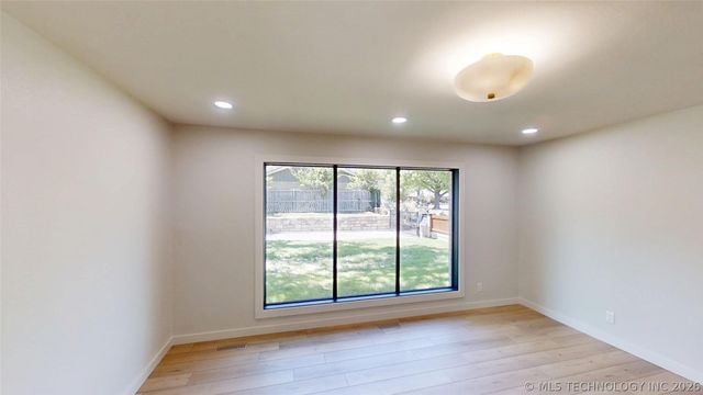 2200 Cloverleaf Place, Ardmore, OK 73401