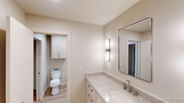 2200 Cloverleaf Place, Ardmore, OK 73401
