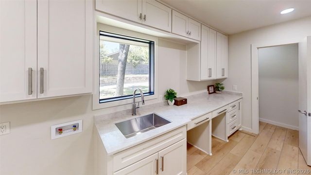 2200 Cloverleaf Place, Ardmore, OK 73401