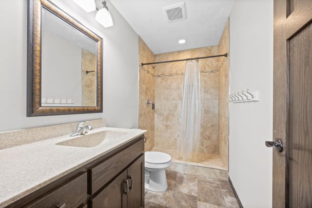 197 Eau Claire Avenue SE, Hutchinson, MN 55350