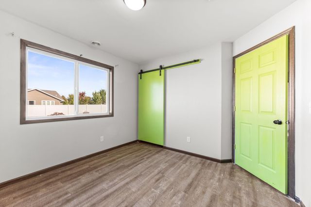 197 Eau Claire Avenue SE, Hutchinson, MN 55350