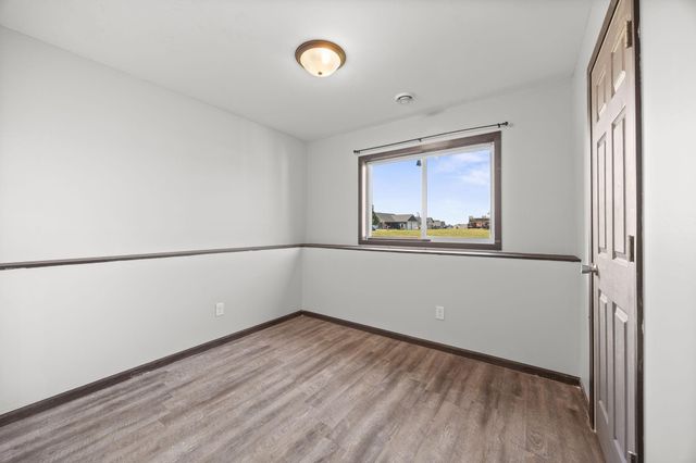 197 Eau Claire Avenue SE, Hutchinson, MN 55350