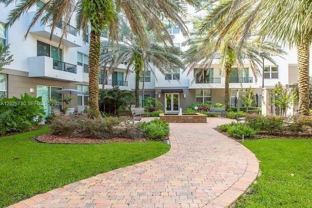 2421 NE 65th St 408, Fort Lauderdale, FL 33308