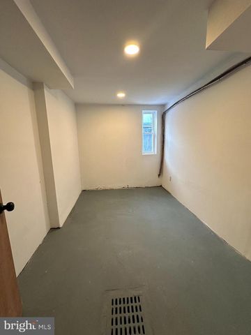 3750 L ST, Philadelphia, PA 19124