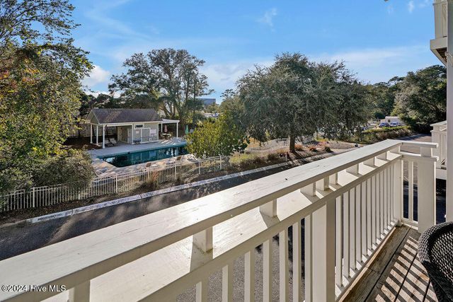 612 W Brown Street Apt B, Southport, NC 28461