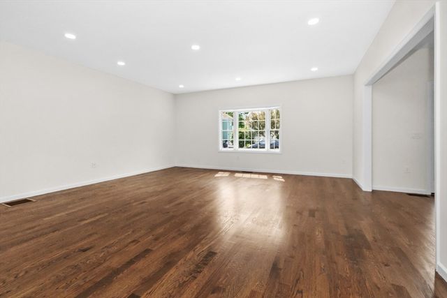 11 Kernwood Ave, Beverly, MA 01915