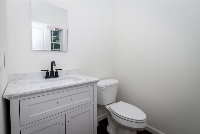 11 Kernwood Ave, Beverly, MA 01915
