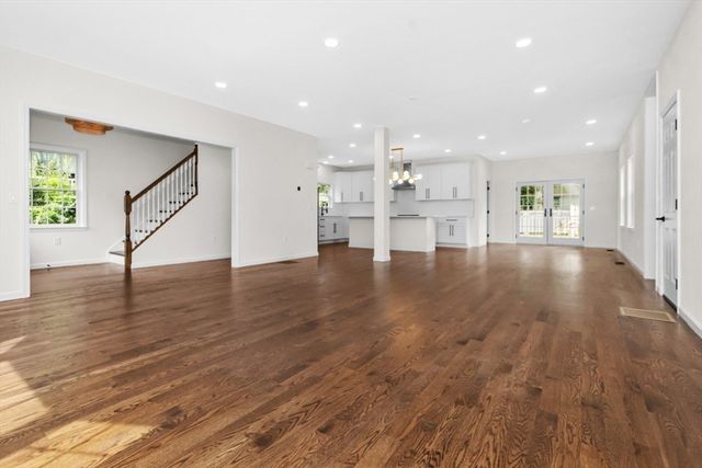 11 Kernwood Ave, Beverly, MA 01915