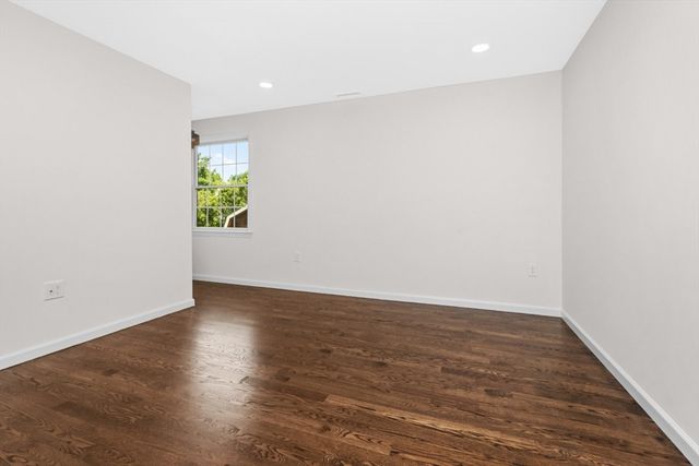11 Kernwood Ave, Beverly, MA 01915