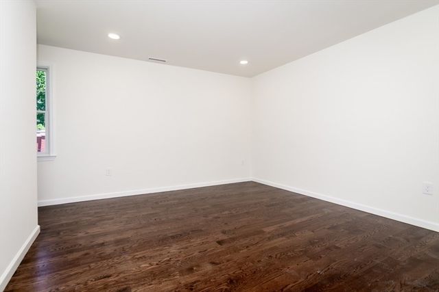 11 Kernwood Ave, Beverly, MA 01915