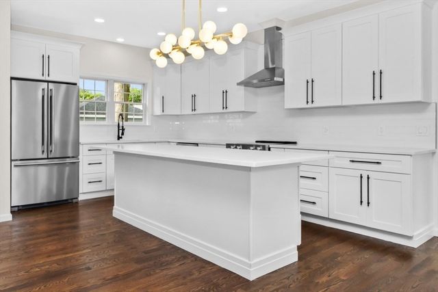 11 Kernwood Ave, Beverly, MA 01915