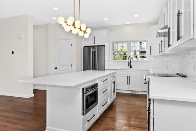 11 Kernwood Ave, Beverly, MA 01915