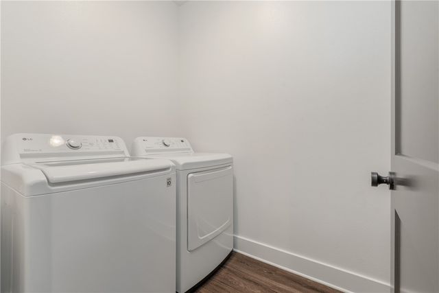 704 Eisenhower, College Station, TX 77840