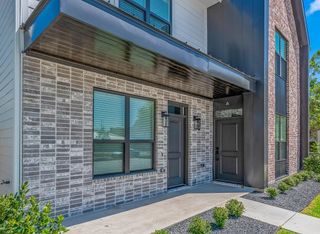 704 Eisenhower, College Station, TX 77840