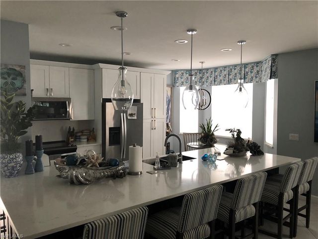 11021 Gulf Reflections DR 101, Fort Myers, FL 33908